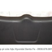 Táp pi cửa hậu Hyundai Santa Fe